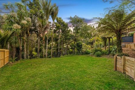 Photo of property in 236 Godley Road, Titirangi, Auckland, 0604