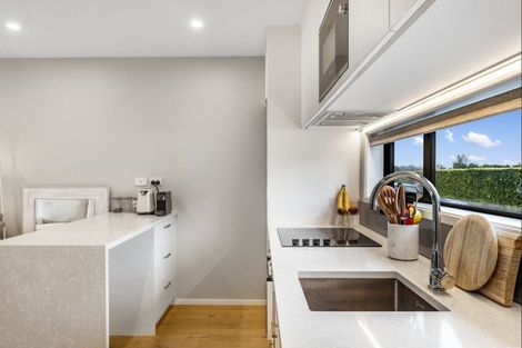 Photo of property in 4 Koro Lane, Mangere Bridge, Auckland, 2022