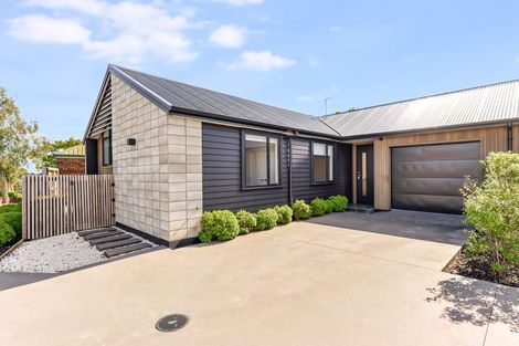 Photo of property in 103u1 Cambridge Road, Hillcrest, Hamilton, 3216