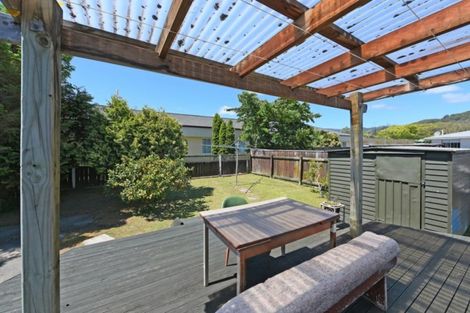 Photo of property in 3f4- Fortune Lane, Trentham, Upper Hutt, 5018