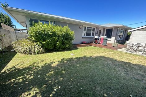 Photo of property in 12 Beatrice Place, Avonhead, Christchurch, 8042