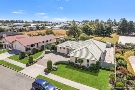 Photo of property in 16 Hannah Place, Holmes Hill, Oamaru, 9401