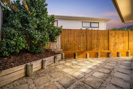 Photo of property in 8 Konoba Avenue, Kumeu, 0810