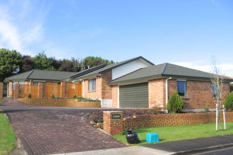 Photo of property in 27 Reynolds Drive, Glenview, Hamilton, 3206