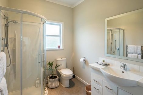 Photo of property in 40 Dominion Park Street, Johnsonville, Wellington, 6037