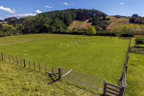 Photo of property in 883 Peak Road, Helensville, 0875