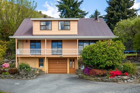 Photo of property in 45 Branxholm Street, Roxburgh, 9500