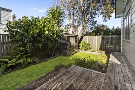 Photo of property in 12 Burnell Avenue, Thorndon, Wellington, 6011