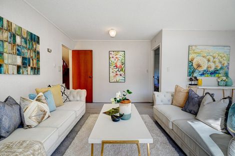 Photo of property in 18 Wisteria Way, Mairangi Bay, Auckland, 0630