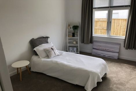 Photo of property in 12 Karina Terrace, Roslyn, Palmerston North, 4414