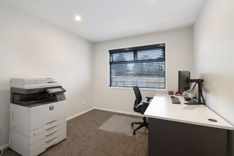 Photo of property in 17 Echo Street, 4702