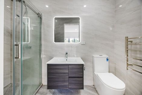 Photo of property in 1a Bennett Road, Pakuranga, Auckland, 2010