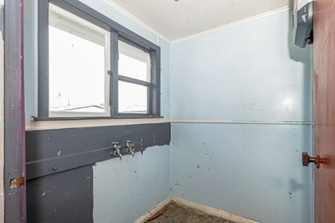 Photo of property in 10 Bristol Crescent, Roslyn, Palmerston North, 4414