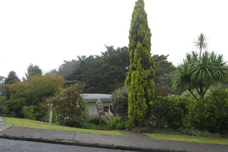 Photo of property in 8 Nicholson Place, Hillcrest, Auckland, 0627
