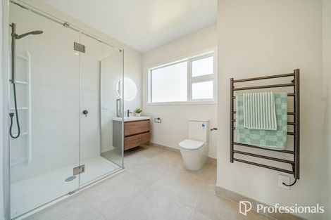 Photo of property in Manor Park, 6 Manor Park Road, Manor Park, Lower Hutt, 5019