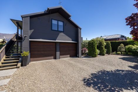 Photo of property in 42 Manuka Crescent, Wanaka, 9305