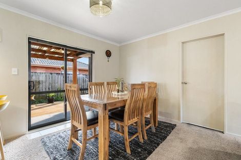 Photo of property in 8 Maadi Place, Papakura, 2110