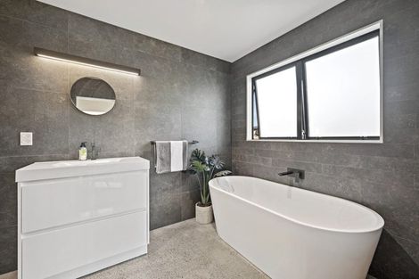 Photo of property in 12 Ivy Lane, Mangawhai Heads, 0505