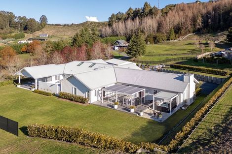 Photo of property in 2/21 Highland Drive, Acacia Bay, Taupo, 3385