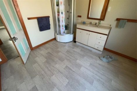 Photo of property in 30 Romilly Street, Westport, 7825