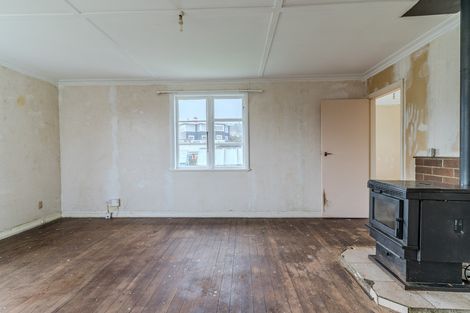 Photo of property in 44 Brighton Road, Green Island, Dunedin, 9018