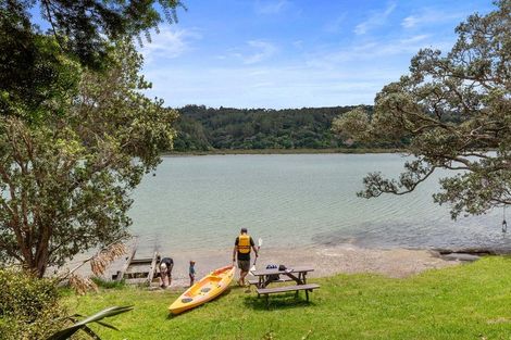 Photo of property in 16 Okura River Road, Okura, Albany, 0792
