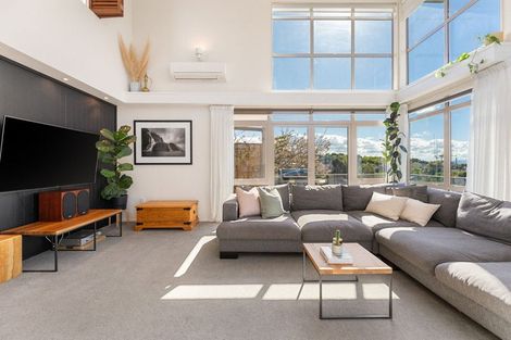 Photo of property in 14 Eyres Place, Ohauiti, Tauranga, 3112