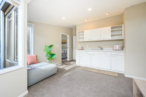 Photo of property in 196 Victoria Avenue, Hokowhitu, Palmerston North, 4410