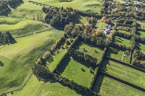 Photo of property in 574 Otaraoa Road, Tikorangi, Waitara, 4383