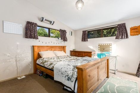 Photo of property in 16 Karaka Grove, Raumati Beach, Paraparaumu, 5032