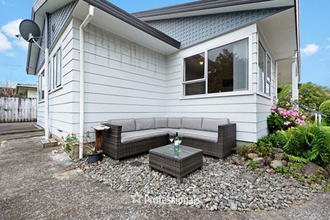 Photo of property in 7 Delaware Grove, Totara Park, Upper Hutt, 5018