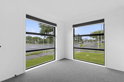 Photo of property in 2u1 Searancke Place, Fairfield, Hamilton, 3214