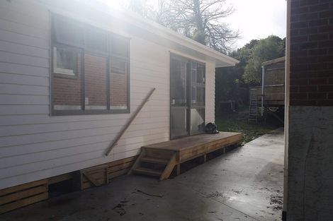 Photo of property in 22a/1 Knox Road, Swanson, Auckland, 0612
