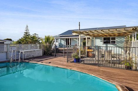 Photo of property in 1288 Normanby Road, Manaia, Hawera, 4678