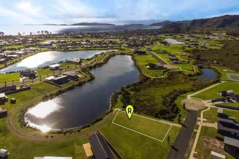 Photo of property in 13 Taniwha Place, Matarangi, 3592