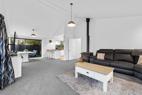 Photo of property in 9 Ludlow Place, Parklands, Christchurch, 8083