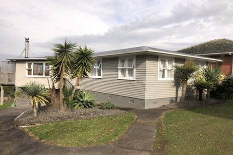Photo of property in 238 Don Buck Road, Massey, Auckland, 0614
