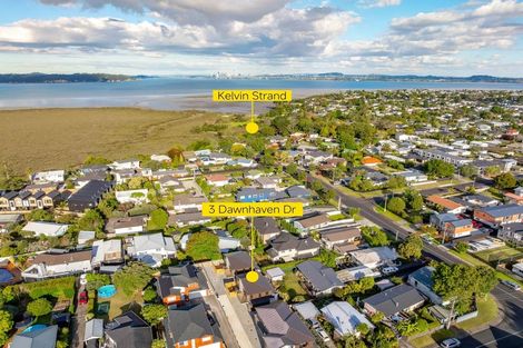 Photo of property in 3b Dawnhaven Drive, Te Atatu Peninsula, Auckland, 0610