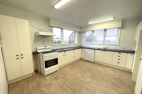 Photo of property in 139 Forrest Hill Road, Forrest Hill, Auckland, 0620