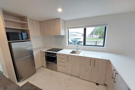 Photo of property in 1/87 Taikata Road, Te Atatu Peninsula, Auckland, 0610