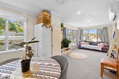 Photo of property in 10 Parris Street, Moturoa, New Plymouth, 4310