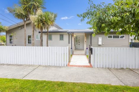 Photo of property in 21 Pempsey Street, Silverstream, Upper Hutt, 5019