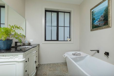 Photo of property in 23 Miharo Lane, Queensberry, Cromwell, 9383