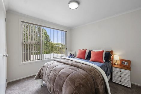 Photo of property in 38 Seaview Road, Marfell, New Plymouth, 4310