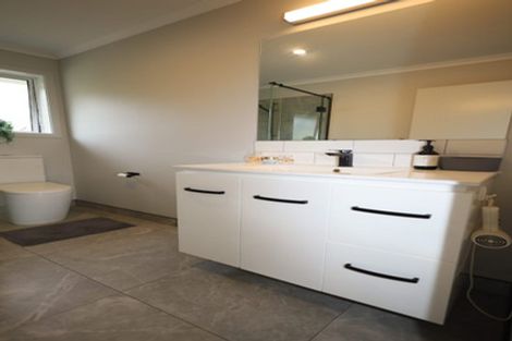 Photo of property in 4 Kihona Rise, Pyes Pa, Tauranga, 3112