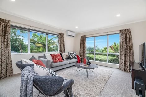 Photo of property in 31 Jubaea Place, Henderson, Auckland, 0610