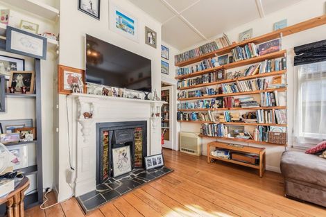 Photo of property in 344 Hardy Street, Nelson, 7010