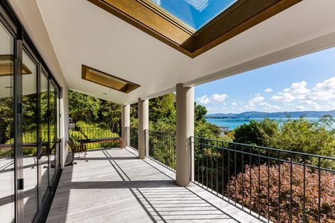 Photo of property in 52 Walter Road, Lowry Bay, Lower Hutt, 5013