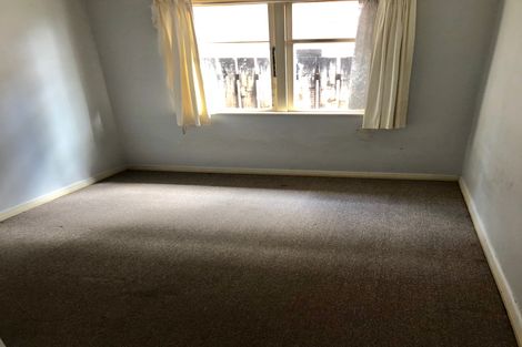 Photo of property in 17 Eastglen Road, Glen Eden, Auckland, 0602
