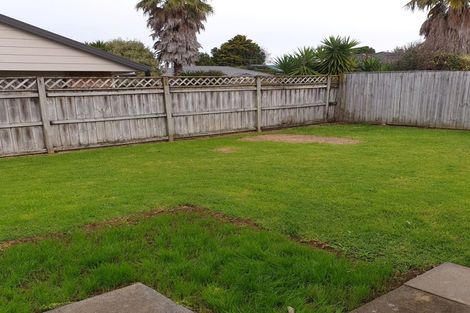 Photo of property in 20 Puketi Lane, Waiuku, 2123